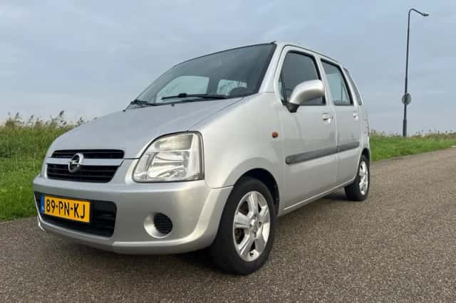 Opel Agila (2004) thumbnail 4