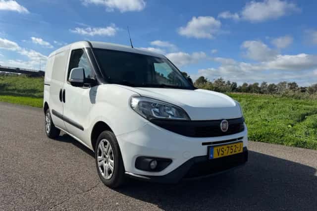 Fiat Doblò Cargo (2015) thumbnail 1