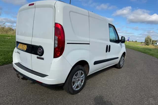 Fiat Doblò Cargo (2015) thumbnail 4