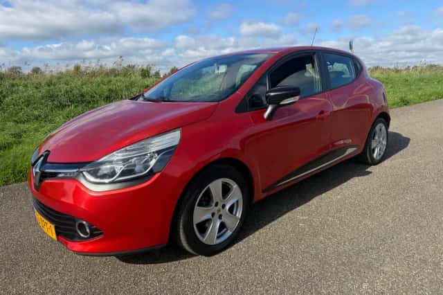 Renault Clio (2013) thumbnail 1