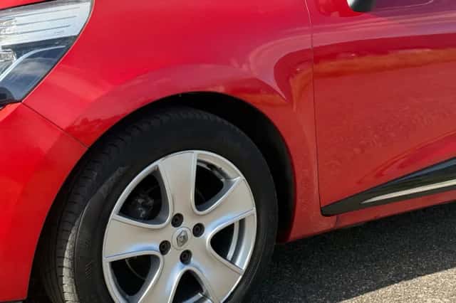 Renault Clio (2013) thumbnail 3