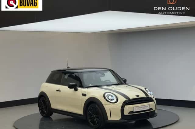 MINI Cooper (2021) thumbnail 1