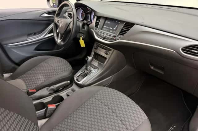 Opel Astra (2022) thumbnail 5