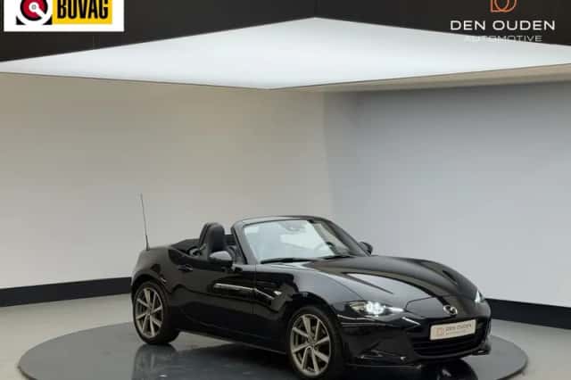 Mazda MX-5 (2021) thumbnail 1