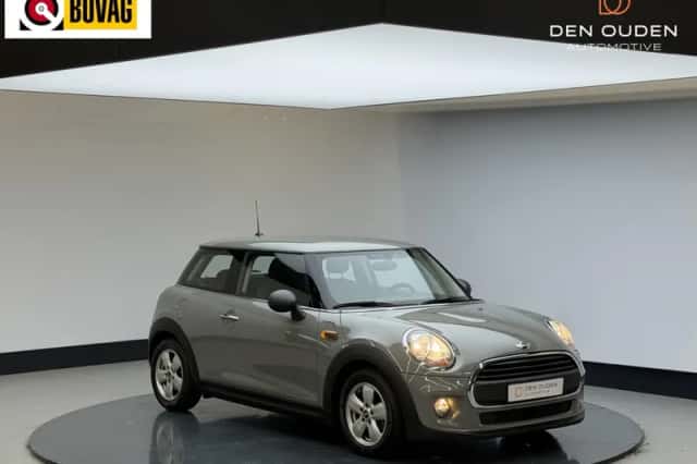 MINI One (2017) thumbnail 1