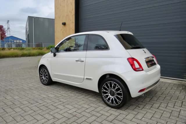 Fiat 500 (2021) thumbnail 3