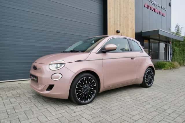 Fiat 500e (2021) thumbnail 6