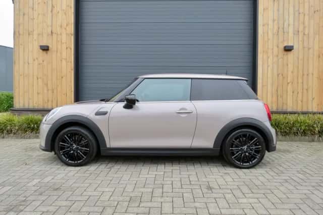 MINI Cooper (2022) thumbnail 6