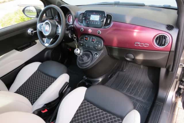 Fiat 500 (2021) thumbnail 2