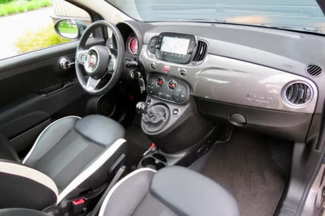 Fiat 500 (2019) thumbnail 2