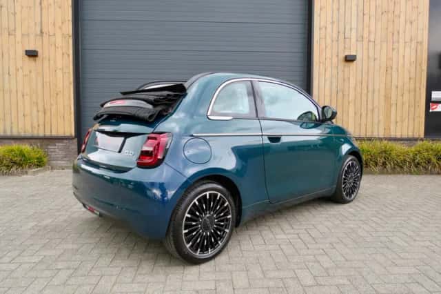 Fiat 500e (2020) thumbnail 1