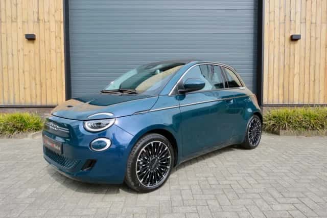 Fiat 500e (2020) thumbnail 3