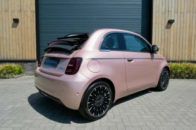 Fiat 500e (2024) thumbnail 1