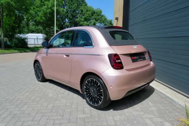 Fiat 500e (2024) thumbnail 4