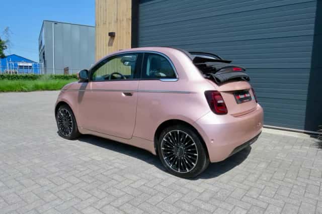 Fiat 500e (2024) thumbnail 6