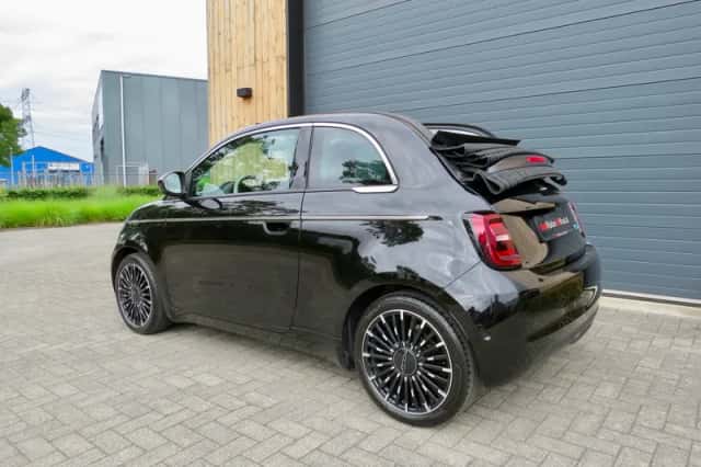 Fiat 500e (2024) thumbnail 6