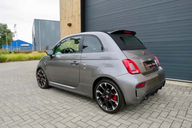 Abarth 500 C (2017) thumbnail 5