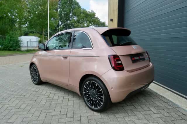 Fiat 500e (2024) thumbnail 3