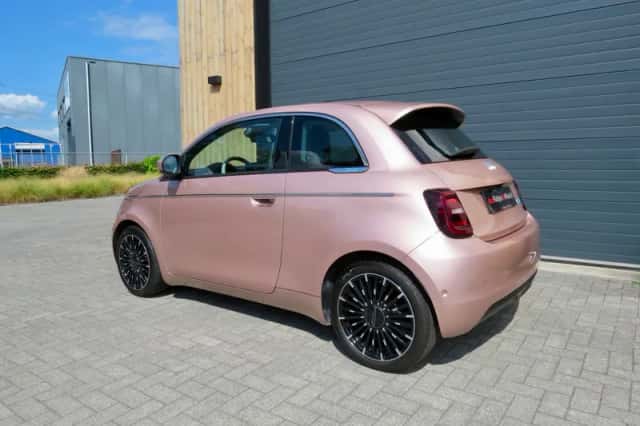 Fiat 500 (2024) thumbnail 5