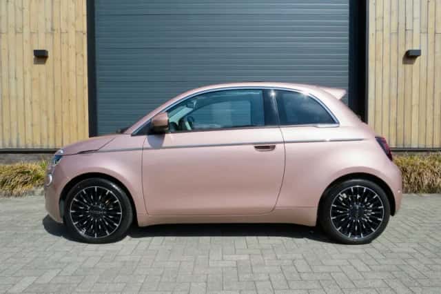 Fiat 500 (2024) thumbnail 6