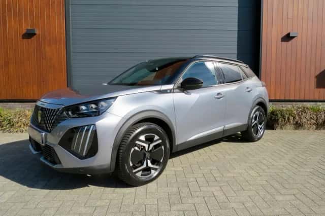 Peugeot e-2008 (2025) thumbnail 1