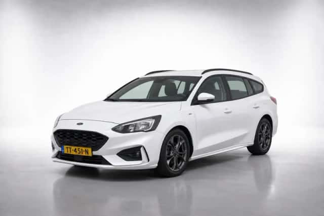 Ford Focus (2018) thumbnail 3