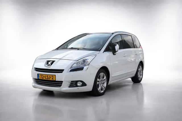 Peugeot 5008 (2010) thumbnail 3