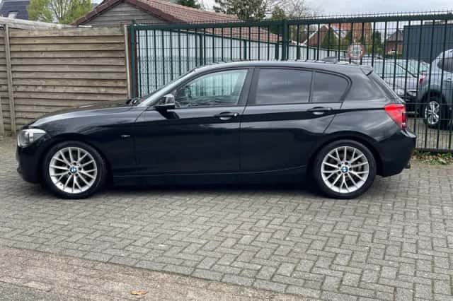 BMW 1-Serie (2012) thumbnail 2