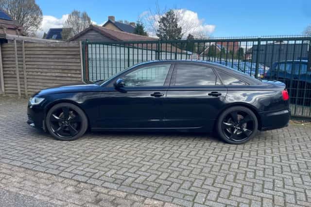 Audi A6 (2012) thumbnail 2