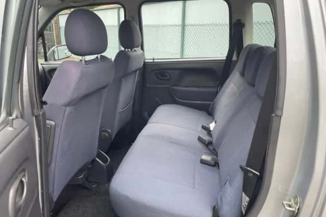 Suzuki Wagon R+ (2004) thumbnail 5