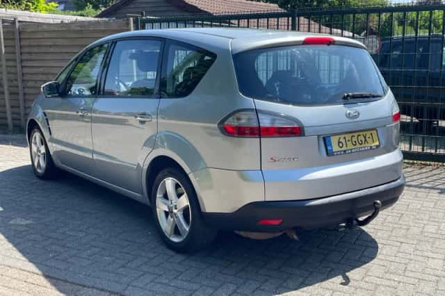 Ford S-Max (2008) thumbnail 3