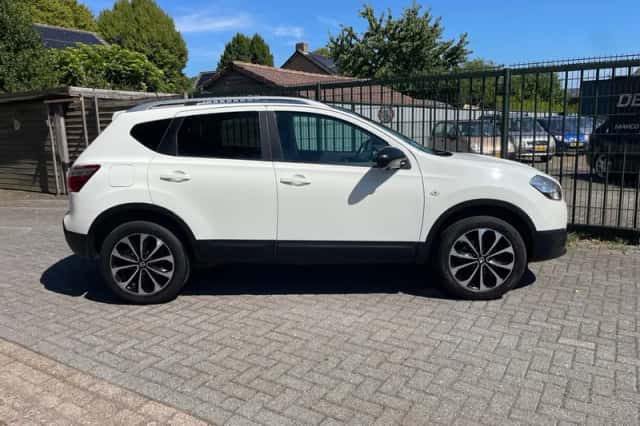 Nissan Qashqai (2013) thumbnail 6