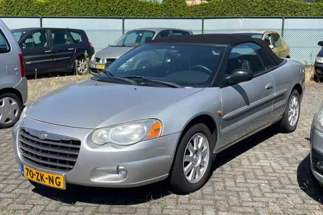 Chrysler Sebring (2004) thumbnail 1