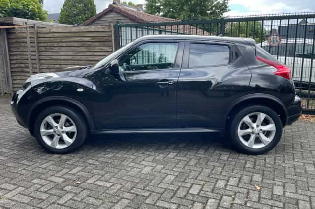 Nissan Juke (2012) thumbnail 2