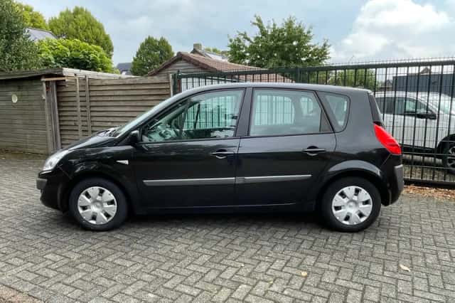 Renault Scénic (2007) thumbnail 2