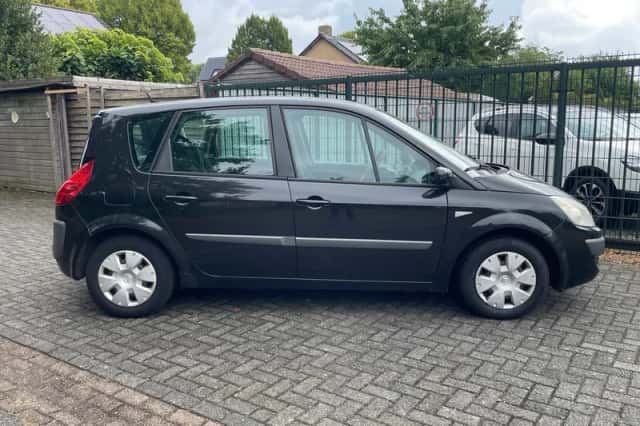 Renault Scénic (2007) thumbnail 5