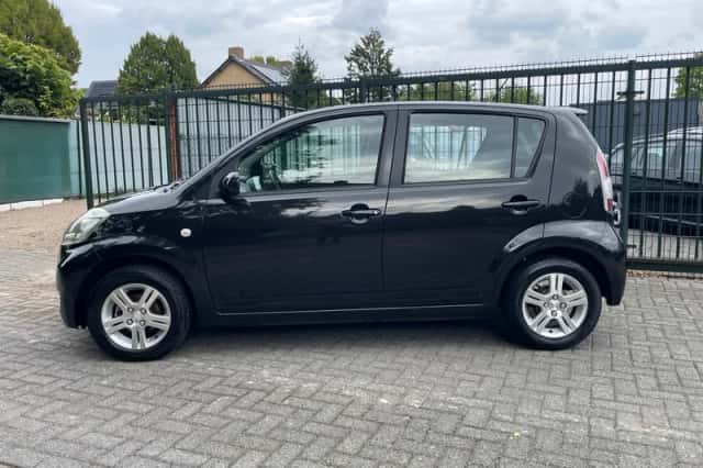 Daihatsu Sirion (2008) thumbnail 2