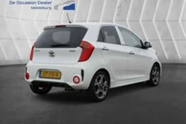 Kia Picanto (2015) thumbnail 4
