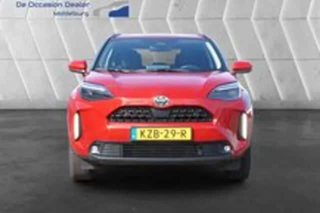Toyota Yaris Cross (2024) thumbnail 3