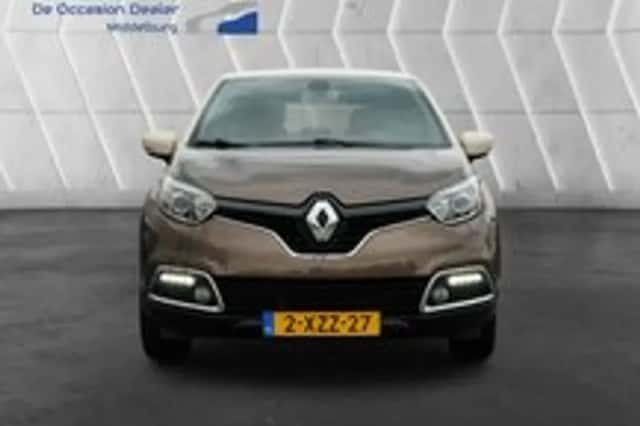 Renault Captur (2014) thumbnail 3