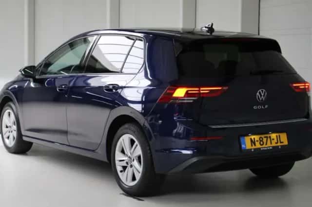 Volkswagen Golf (2020) thumbnail 4