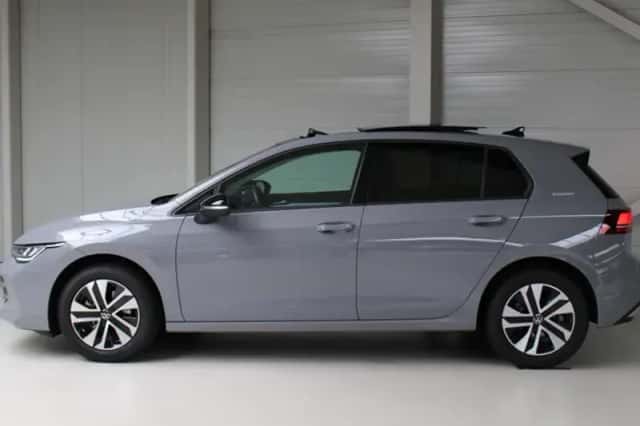 Volkswagen Golf (2025) thumbnail 3