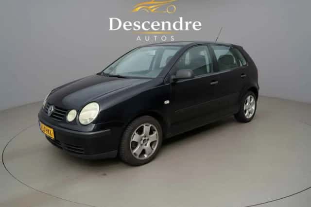 Volkswagen Polo (2003) thumbnail 1