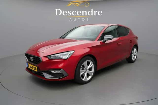 SEAT Leon (2022) thumbnail 1