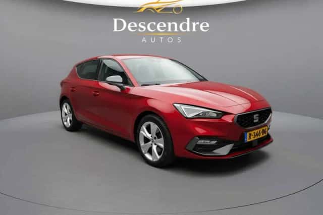 SEAT Leon (2022) thumbnail 2