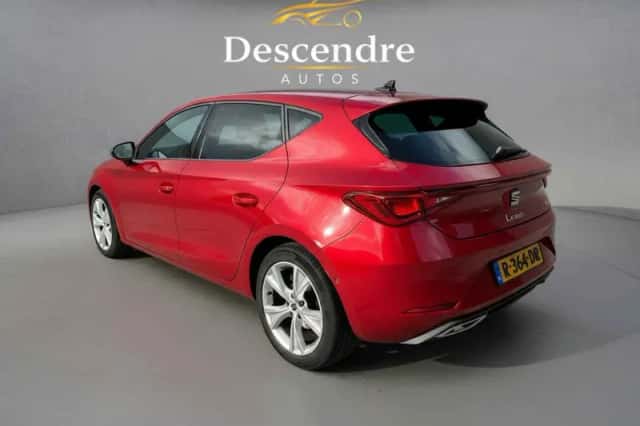 SEAT Leon (2022) thumbnail 3