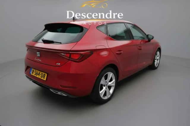 SEAT Leon (2022) thumbnail 4