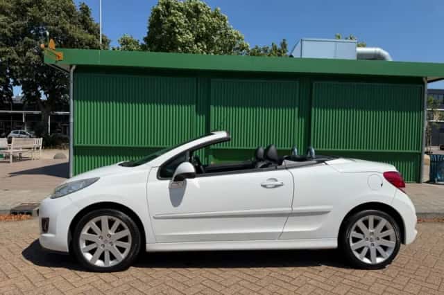 Peugeot 207 (2010) thumbnail 3