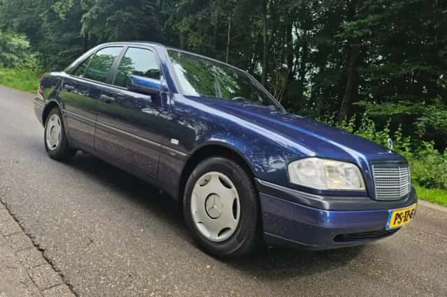 Mercedes-Benz C-Klasse (1996) thumbnail 2