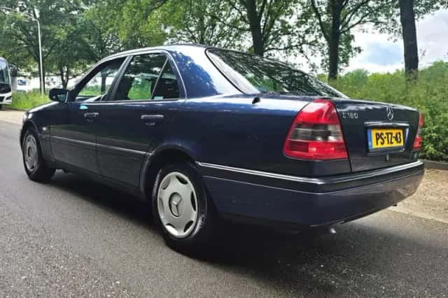 Mercedes-Benz C-Klasse (1996) thumbnail 4